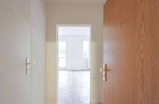 Wohnung mieten in Blumenauweg 34, 06120 Halle, Modernes Single-Apartment in grüner Wohnlage