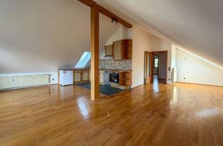 Wohnung mieten in 63069 Lauterborn, Stilvolle Dachgeschosswohnung mit viel Charme und Komfort in ruhiger Lage von Offenbach