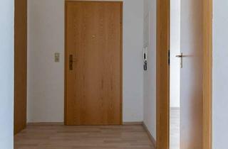 Wohnung mieten in Freiligrathstraße, 39218 Schönebeck, Über den Dächern der Stadt! Kleine 2-Raum-Wohnung in zentraler Lage zu vermieten