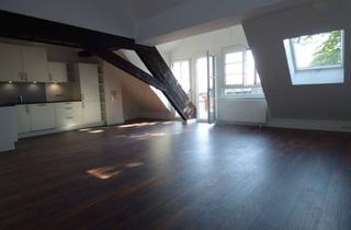 Wohnung mieten in 68775 Ketsch, Besondere 3,5 Zimmer Wohnung mit Dachterrasse und Blick in den Odenwald