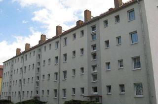 Wohnung mieten in Taborer Strasse 19, 06618 Naumburg, Familienfreundliche 4-Raum Wohnung mit Balkon in attraktiver Lage von Naumburg - Taborer Straße 19