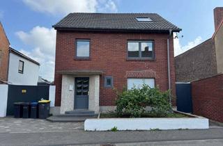 Haus kaufen in Fuchsstraße, 52459 Inden, Saniertes Zweifamilienhaus 1.000m/2 Grundstück in Schophoven dem neuen Ort am Indesee