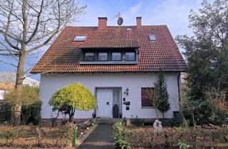 Haus kaufen in Paulskamp, 33790 Halle, Haus in Toplage von Halle – großer Garten, Garage und Ausbaupotenzial