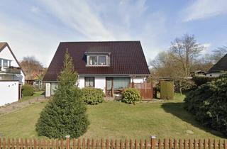 Haus kaufen in Stratenkoppel, 23628 Krummesse, Einzelhaus mit 2 Wohneinheiten, Vollkeller, Eigenland, neues Dach, Garage, Terrasse, Balkon