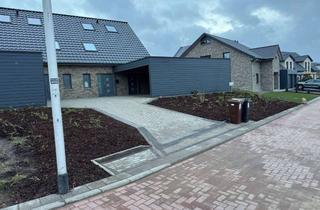 Haus mieten in Erlenring, 24340 Eckernförde, Wunderschöne Doppelhaushälfte mit Doppelcarport in Eckernförde