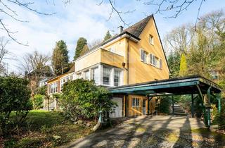 Villa kaufen in 42659 Solingen, Exklusives Wohnen im Grünen - Eine Villa mit besonderem Flair und vielfältigen Nutzungsmöglichkeiten