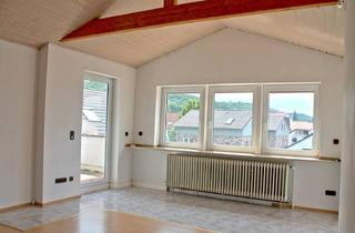 Wohnung kaufen in 64342 Seeheim-Jugenheim, Attraktive Dachterrasse für Sonnenanbeter * 3-Zimmer-ETW in Seeheim* sofort beziehbar