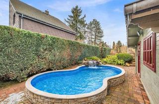 Einfamilienhaus kaufen in 12307 Berlin, Berlin - Exklusiv wohnen im Süden Berlins: Ihr neues Zuhause mit Pool & Sauna!