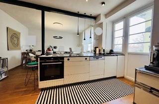 Wohnung kaufen in 85049 Ingolstadt, Ingolstadt - *Für Altbaufans* Stilvolle, komplett sanierte 3,5 ZKB, ruhige Lage IN Altstadt, ca. 125 qm, Balkon