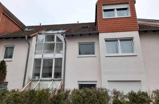 Wohnung kaufen in 63543 Neuberg, Gepflegte 2 Zi. DG mit Balkon und Duplex-Parker OT Ravolzhausen