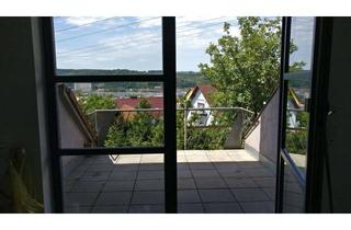 Wohnung kaufen in 97080 Dürrbachau, Charmante, Licht-durchflutete 3-Zimmer Maisonette-Wohnung mit großem Balkon und 2 Stellplätzen