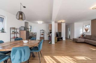 Wohnung kaufen in 73061 Ebersbach, Neuwertige 5,5-Zimmer-Wohnung mit 2 Balkonen, Stellplatz und Energieklasse A+ durch KfW 55