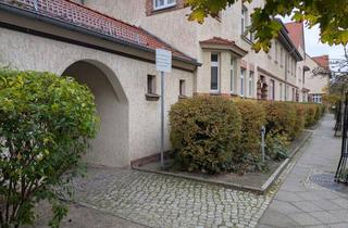 Wohnung kaufen in 16761 Hennigsdorf, Charmante Altbauwohnung im attraktiven Rathenauviertel – bezugsfrei und bezahlbar