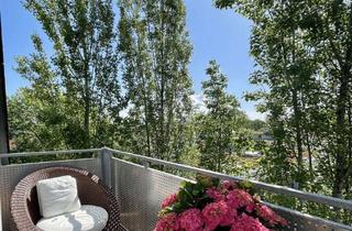 Penthouse kaufen in 70184 Ost, Großzügige 3-Zimmer-Penthousewohnung im Loftstil mit Blick ins Grüne: S-Ost