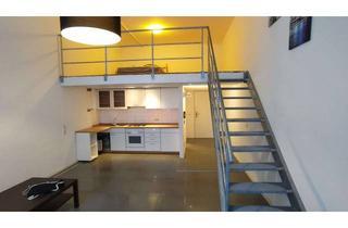 Wohnung kaufen in Ensinger Straße 33/2, 89073 Mitte, Kapitalanlage in Ulm: Vermietete Wohnung mit Galerie