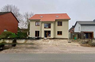 Wohnung mieten in Loher Weg 149, 25746 Lohe-Rickelshof, 3,5-Zimmer EG- Wohnung mit Terasse in Lohe-Rickelshof; Effizienzhaus- Kernsanierung & Erstbezug