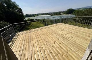 Wohnung mieten in Sparbruck 16, 88045 Friedrichshafen, Hochwertige Dachwohnung mit Küche und großzügiger Terrasse mit Blick ins Grüne
