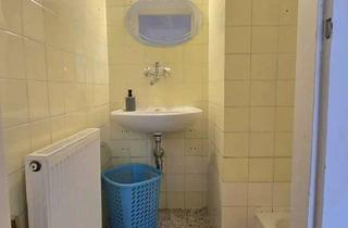 Wohnung mieten in 20255 Eimsbüttel, Lichtdurchflutete DG-Wohnung mit Terrasse und Klimaanlage in Eimsbüttel