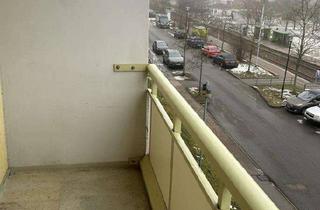 Wohnung mieten in Gustav-Staude-Straße, 06132 Silberhöhe, Preiswerte 2Raumwohnung mit Balkon!