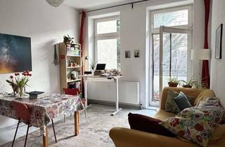 Wohnung mieten in Weserstraße 46, 10247 Friedrichshain, Sehr schön 2 Zimmer Altbau-Wohnung in B.-Friedrichshain!