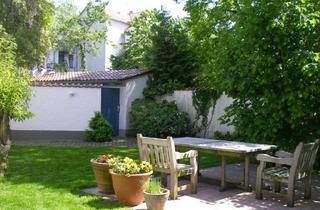 Wohnung mieten in Hauptstraße 293, 04416 Markkleeberg, DG-Wohnung mit Laminat und Balkon in Markkleeberg