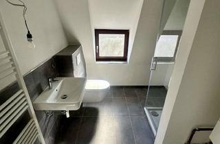 Wohnung mieten in Johannesstraße 26, 27570 Geestemünde, Frisch renovierte 2-Zimmer Dachgeschosswohnung in Geestemünde