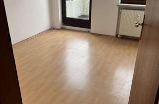 Wohnung mieten in Erzgießereistraße 45, 80335 Maxvorstadt, Renovierungsbedürftige 3-Zimmer-Wohnung im 3. OG in München Maxvorstadt