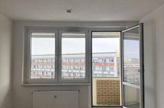 Wohnung mieten in Lindenplatz 25, 03042 Sandow, Renovierte 1-Raum-Wohnung mit Fahrstuhl