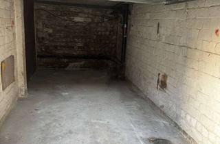 Garagen mieten in Halfmannstr. 83, 47167 Obermarxloh, Geräumige Garage zu vermieten