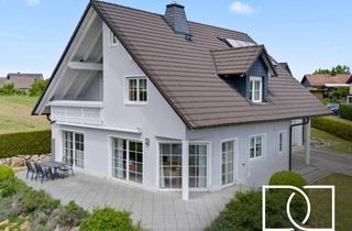 Haus kaufen in 95503 Hummeltal, Luxus pur & Fernblick! Hochwertiges Anwesen nahe Bayreuth mit Traumterrasse, tollem Garten und ELW