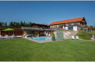Haus kaufen in 83313 Siegsdorf, HOFANWESEN MIT EXKLUSIVEM CHALET STILVOLL MODERNISIERT MIT POOL UND PANORAMABLICK
