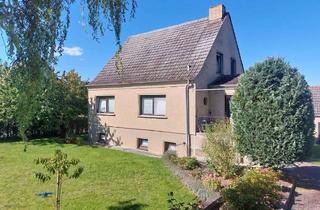 Haus kaufen in Feldberger Straße 22, 17291 Nordwestuckermark, Gepflegtes Wohnhaus mit Nebengebäude in Fürstenwerder nahe dem Großen See