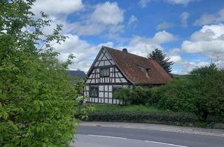 Bauernhaus kaufen in 98663 Hellingen, Hellingen - zauberhaftes Bauernhausrenovierungsbedürftig mit großem Grundstück