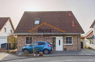 Einfamilienhaus kaufen in 51519 Odenthal, Freistehendes Einfamilienhaus mit Pool in ruhiger Sackgassenlage