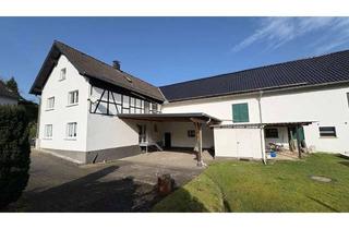 Bauernhaus kaufen in 51789 Lindlar, Ehemaliger Bauernhof mit Ausbaureserve und weiteren Baulandflächen in ruhiger Wohnlage von Lindlar