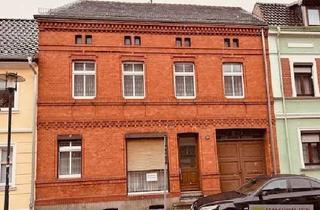 Einfamilienhaus kaufen in 16949 Putlitz, Einfamilienhaus mit Nebengelass in zentraler Stadtlage