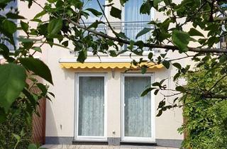 Haus mieten in 15366 Hoppegarten, Familienfreundliches Reihenhaus mit Garten & EBK nahe Berlin – Hoppegarten