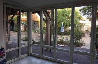 Haus mieten in 91093 Heßdorf, Hofhaus mit viel Innen-Raum in idylischer Hofambiente ab 15.6.2026