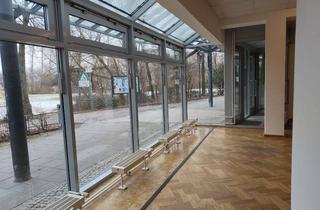 Gewerbeimmobilie mieten in Warnitzer Straße 14, 13057 Neu-Hohenschönhausen, (provisionsfrei) Fotostudio sucht neue Nutzung!