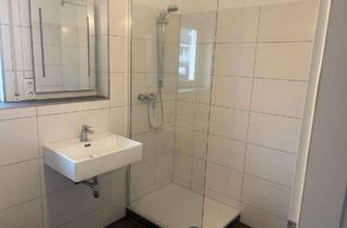 Wohnung kaufen in 33609 Innenstadt, Provisionsfrei! Zentral! Renoviert! 4-Zimmer Wohnung mit Stellplatz und Garten!