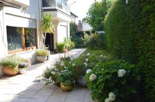 Wohnung kaufen in 71229 Leonberg, Große 4,5-Zi. EG-Whg. in Warmbronn (mit Gäste-/Hobbyraum, Terrasse und Gartenanteil)