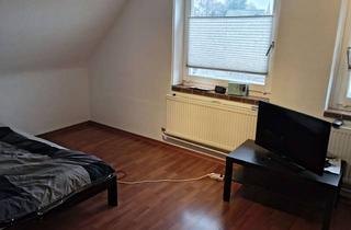 Wohnung mieten in 27749 Schafkoven/Donneresch, Helle 2-Zimmer Dachgeschosswohnung in Delmenhorst