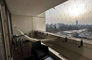 Wohnung mieten in Helene-Mayer-Ring 12, 80809 Milbertshofen-Am Hart, Helles 1-Zimmer-Apartment im Olympischen Dorf mit großem Westbalkon (7. OG)