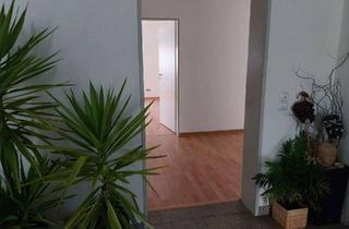 Wohnung mieten in Emil-Abderhalden-Str. 47, 06108 Halle, Wohnen in Bestlage des Universitätsviertels!