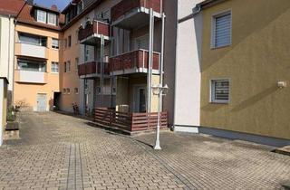 Wohnung mieten in Mittelstraße 18, 39387 Oschersleben, Große 4- Raumwohnung im Stadtzentrum