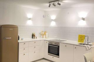 Wohnung mieten in Flößerweg, 78727 Oberndorf, Modernisierte Wohnung mit zwei Zimmern sowie Balkon und Einbauküche in Oberndorf