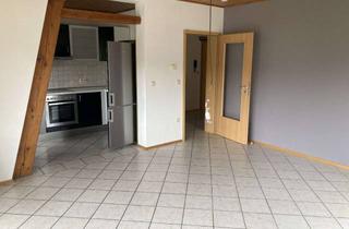 Wohnung mieten in Alte Daisbacher Straße 32, 74889 Sinsheim, Helle 2,5-Zimmer Wohnung mit Balkon im 2. OG in Sinsheim