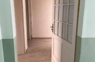 Wohnung mieten in 42551 Velbert, Renovierungsbedürftige 2-Zimmer Wohnung in Velbert 2er Studenten WG geeignet