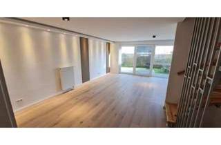 Doppelhaushälfte kaufen in Zu Den Waldäckern, 76479 Steinmauern, Saniertes Doppelhaushälfte mit Garage in Steinmauern, 7 Zimmer