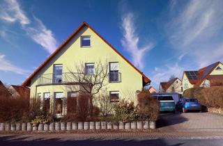 Doppelhaushälfte kaufen in Bürgermeister-Krafft-Straße, 91475 Lonnerstadt, Moderne Doppelhaushälfte mit Wintergarten-Erker, Kamin & Südgarten in Lonnerstadt